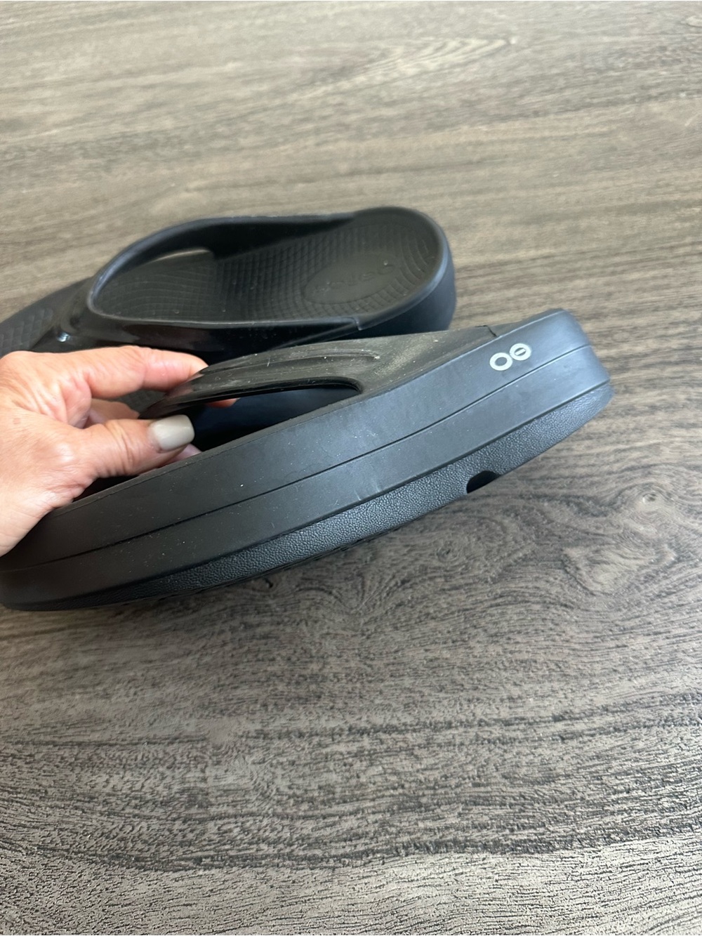 OOFOS Black Platform Thong Sandals - Picture 2 of 6
